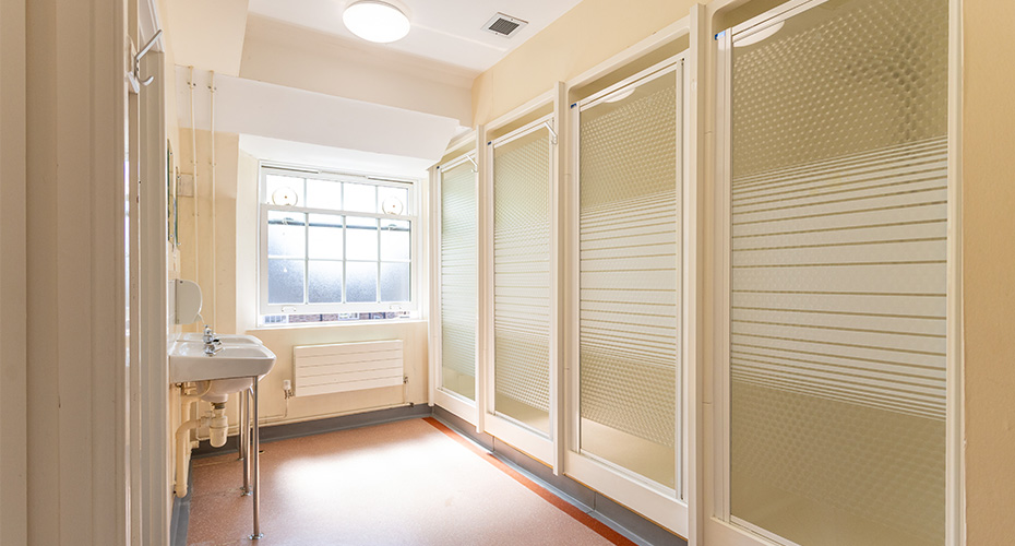 Mardon Shared Bathroom
