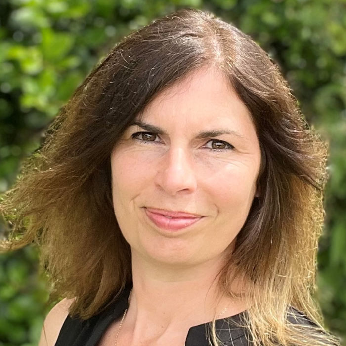 Headshot of nicola corrigan.